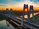 Fototapeta Fototapety z widokami - most na tle wschodzącego słońca