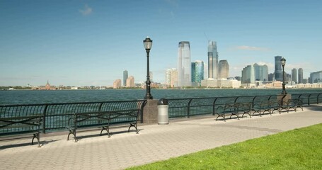 Wall Mural - New Jersey and the Hudson River from the shore of Manhattan New York