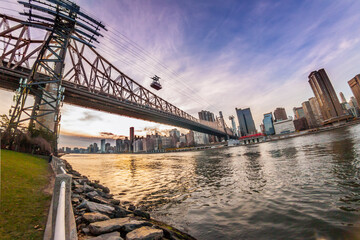 View of New York bridge, with a cable railway