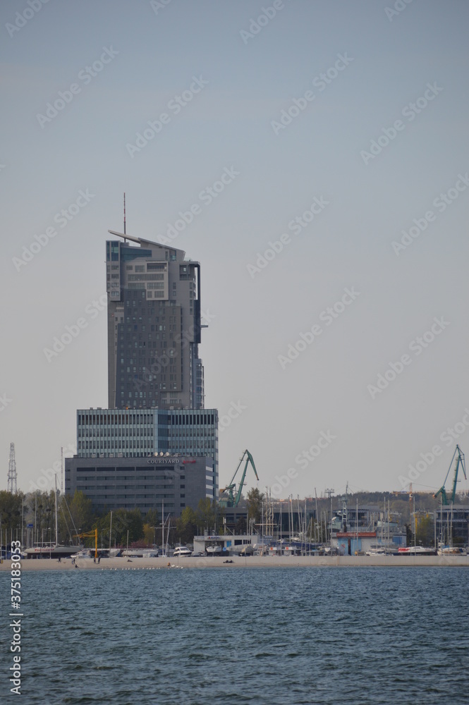 "Sea Towers" sky scraper in Gdynia, Poland - obrazy, fototapety, plakaty 