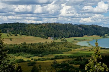 Poster - Paysage de montagne en été.