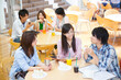 © Paylessimages - 大学の食堂