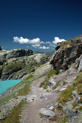 Wall Mural - Wunderschöner Bergsee auf dem Pizol in der Schweiz 7.8.2020