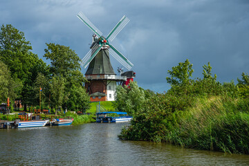 Wall Mural - Tagesausflug nach Greetsiel