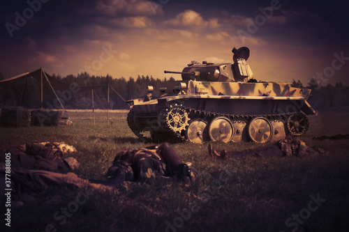 Fotografía Army tank in attack. War concept