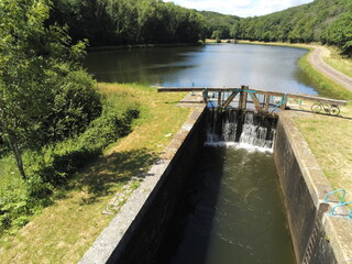 Poster - Ecluse du canal du nivernais, Bourgogne