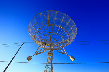 Canvas Print - The observatory radio telescope