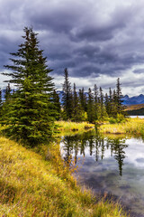 Canvas Print - Lake along the Pocahontas road