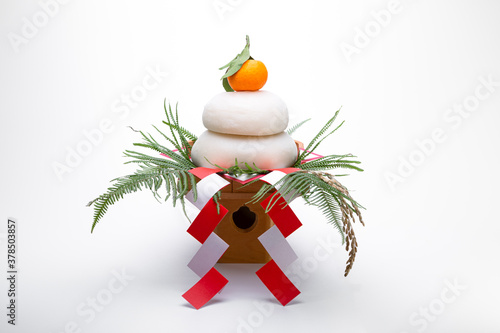 鏡餅 かがみもち 正月飾り 三宝 台座 あり Stock Photo Adobe Stock