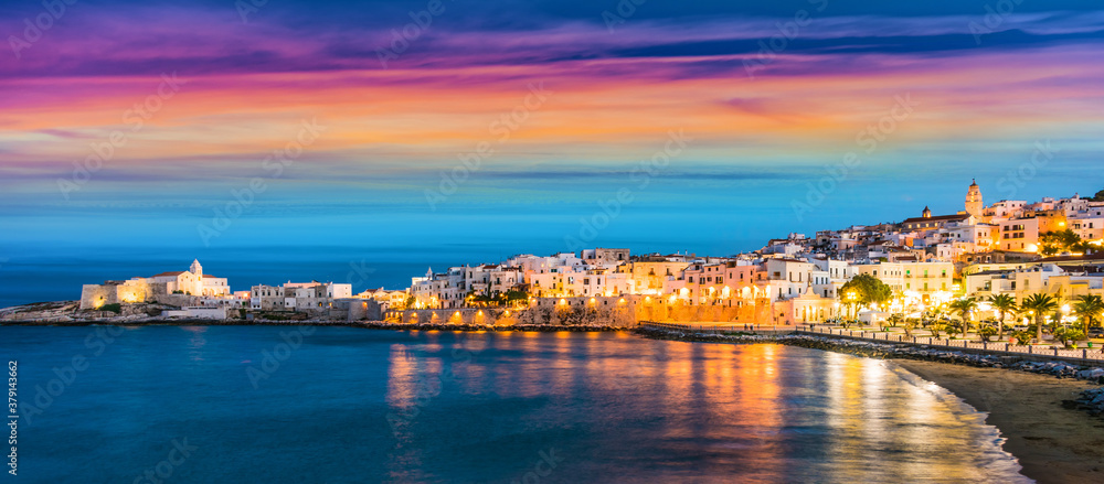 View of Vieste in the province of Foggia, Apulia, Italy - obrazy, fototapety, plakaty 