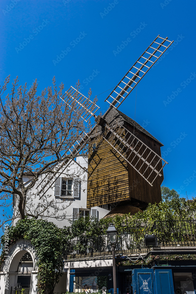 Moulin de la Galette (or Moulin Blute-Fin, built in 1622) - the