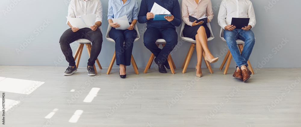 Group of people waiting in line for job interview or office workers waiting for boss's invitation - obrazy, fototapety, plakaty 