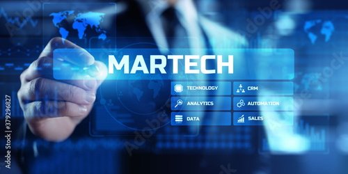 Fotografía MARTECH, Marketing technology business concept on virtual screen dashboard