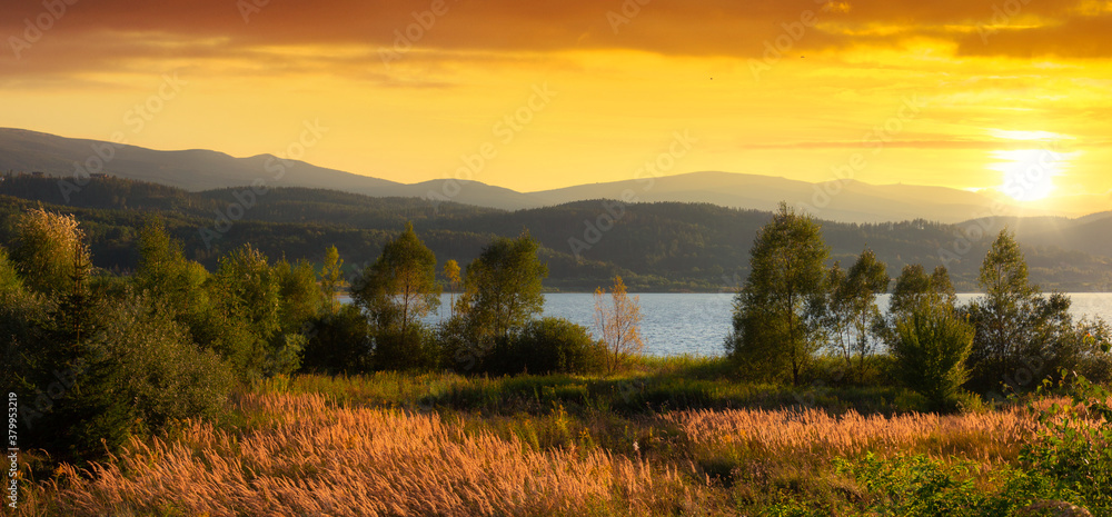 Beautiful sunset at the lake in Karkonosze Mountains, Poland - obrazy, fototapety, plakaty 