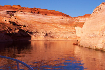 Wall Mural - Coast of lake Powell from the red limestone