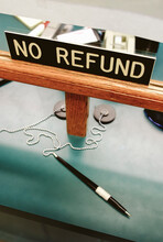 No Refund Sign