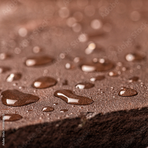 Fotomural A natural stone covered with a protective liquid from moisture and mold