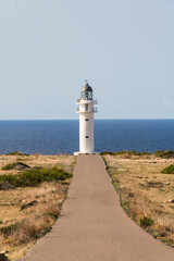 Paseando por el faro de cap de barbaria (Formentera-España)