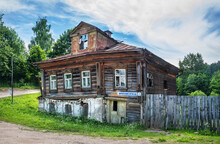 An Old Abandoned Wooden House In Plyos