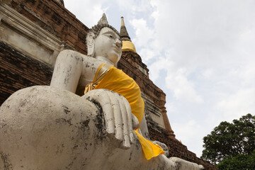 Buddha statue at Wat Yai Chai Mongkon