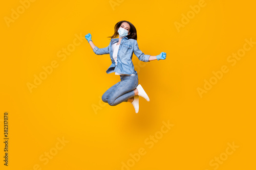 Fotografía Full length body size view of her she nice active healthy girl wearing safety ga