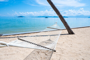 Canvas Print - hammock on the beautiful tropical beach