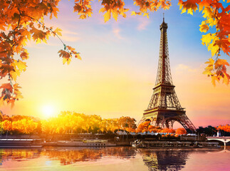 Fototapete - Eiffel Tower in sunrise time