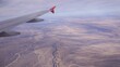 Flug über die Wüstenlandschaft von Ägypten im Winter