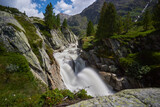Fototapeta Na drzwi - Wasserfall durch Schlucht Wasserlauf Fluss Langzeitbelichtung Berge Alpen Wandern