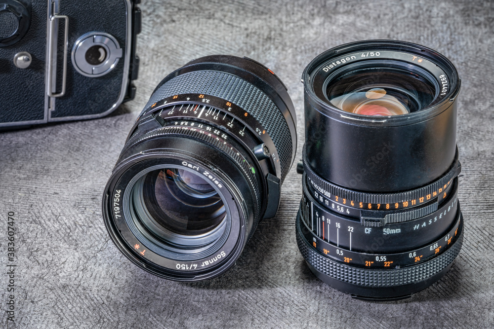 Foto Vintage Zeiss lens (4/150 Sonnar and 4/50 Distagon) for