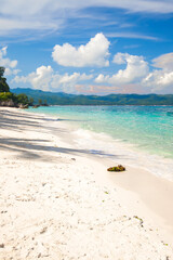 Poster - Ideal tropical beach with turquoise water and white sand