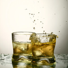 Poster - whiskey splash