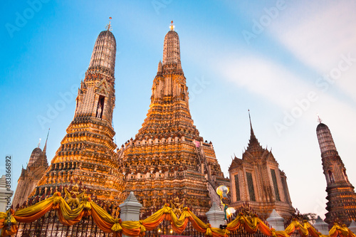 Wat Arun Temple in Bangkok, Thailand. Wallpaper Mural