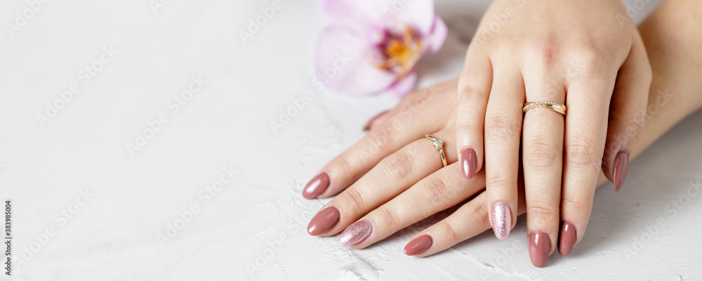 Female hands with fresh manicure - obrazy, fototapety, plakaty 