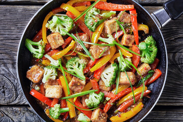 Canvas Print - spicy kung pao tofu in a skillet