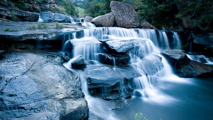 Wall Mural - Drakensberg waterfall