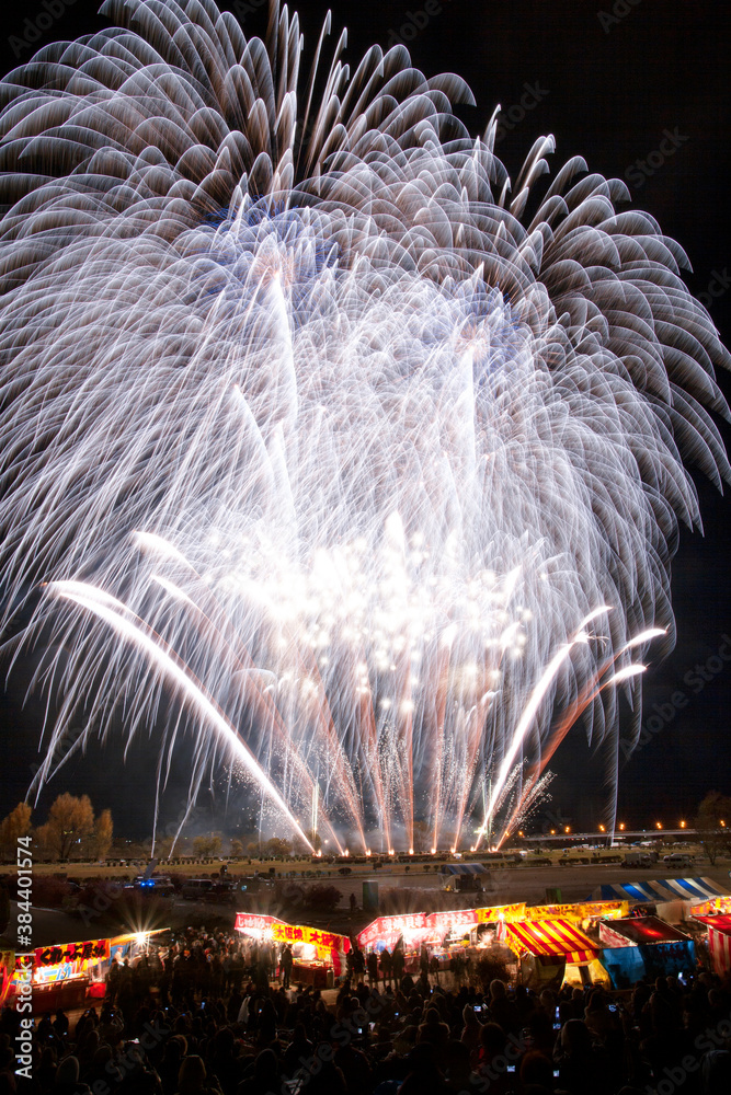 長野えびす講煙火大会は 秋に開催される日本の花火大会です Copy Wall Mural Co Lastpresent