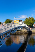 Ha'Penny Bridge, Dublin