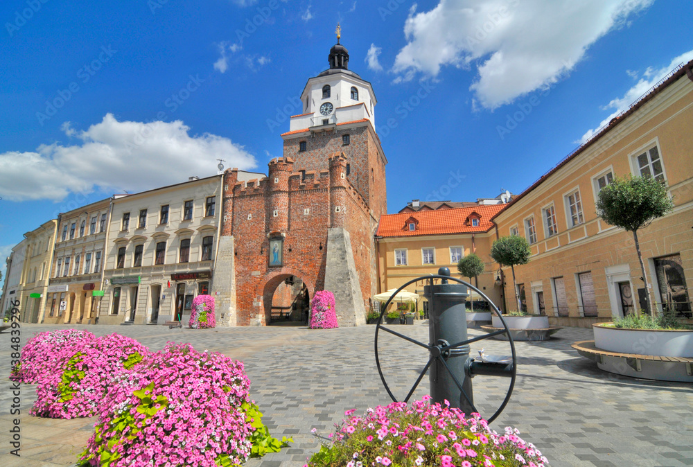 Brama Krakowska – XIV-wieczna brama strzegąca dostępu do Starego Miasta w Lublinie - obrazy, fototapety, plakaty 