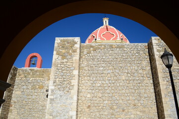 Templo enmarcado