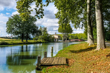 Wall Mural - the Canal du Midi near Toulouse, in France