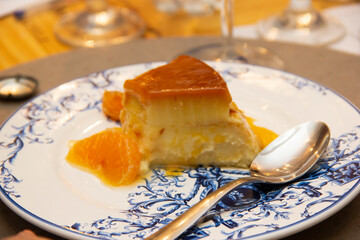 Wall Mural - Tangerine Pudding - Caramelized Pudding Dessert with Tangerine