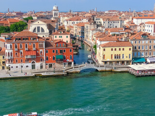 Wall Mural - Beautiful view from Grand Canal on colorful facades of old medie