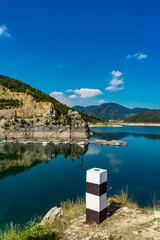 Wall Mural - Zaovine lake in Serbia