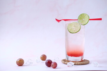 Wall Mural - cocktail with lime and cherry