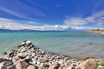 Wall Mural - Lago argentino lake in Laguna Nimez Reserva, El Calafate, Patagonia, Argentina