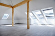 © MiJo/Westend61 - Interior of empty room with wooden column