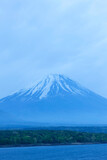 Fototapeta Sawanna - 本栖湖からの富士山