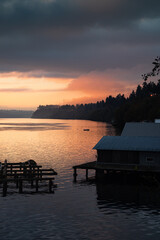 Wall Mural - sunrise  on the sound