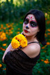 © Adrián Oliván - Catrina con cempasuchil en día de los muertos celebración Mexicana